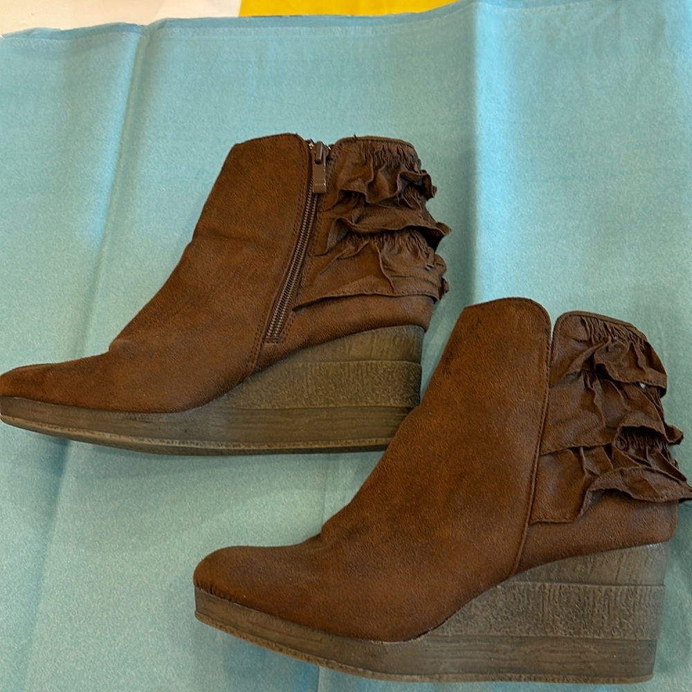 Sbicca booties